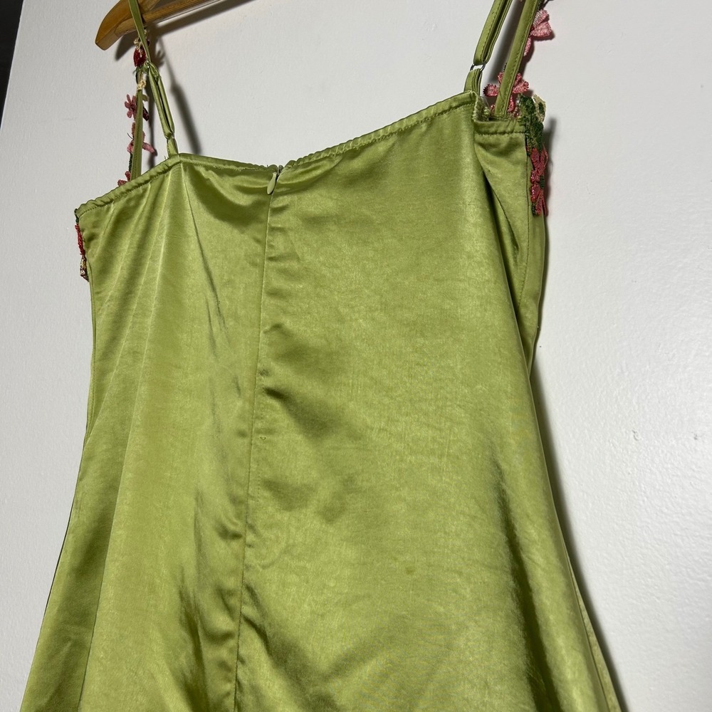 Princess Polly Mini Dress Womens 6 Lime Green Satin Floral Embroidered Bustier - Picture 4 of 8